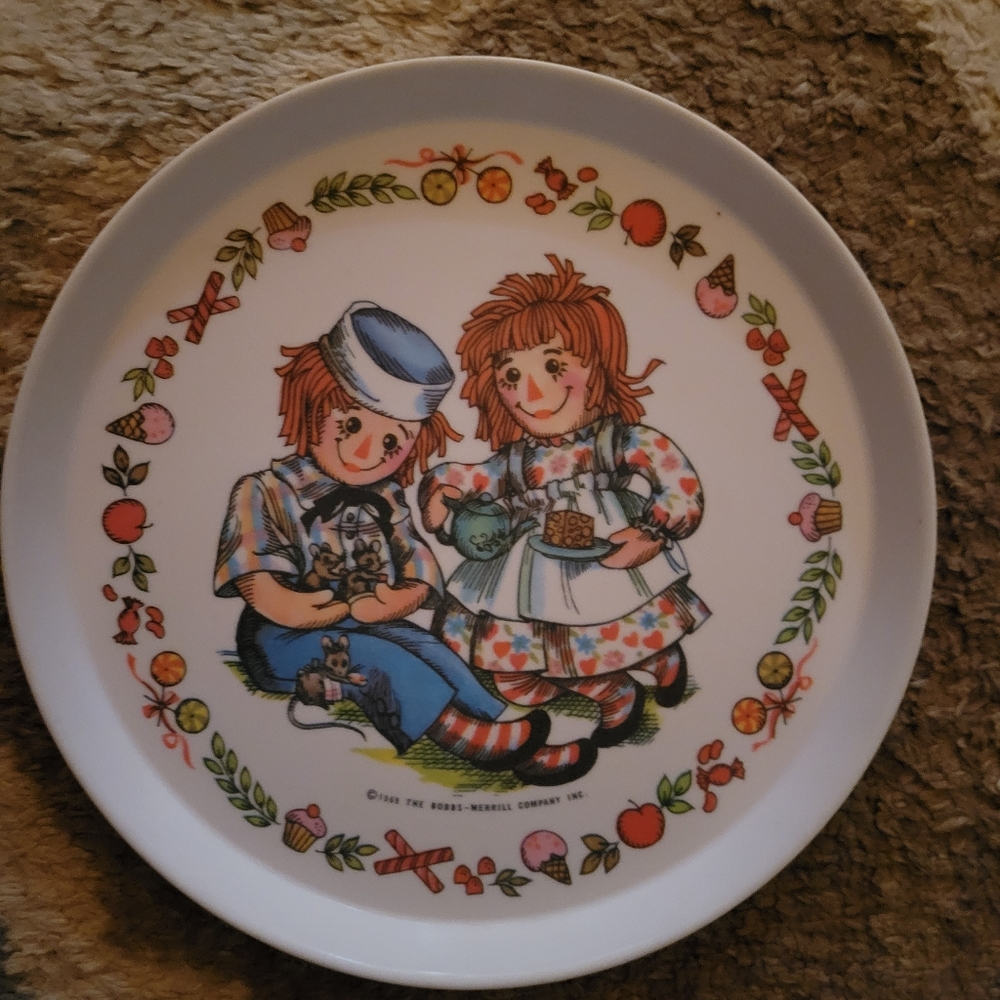 Vintage Oneida Delux Bobbs Merril & Company Raggedy Ann & Andy Plate 1969 3101